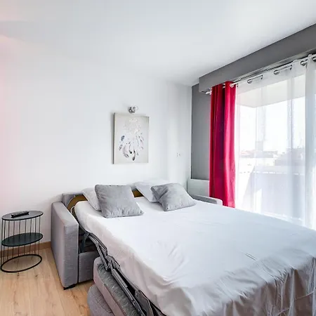 Grammont 4 Apartment Tours